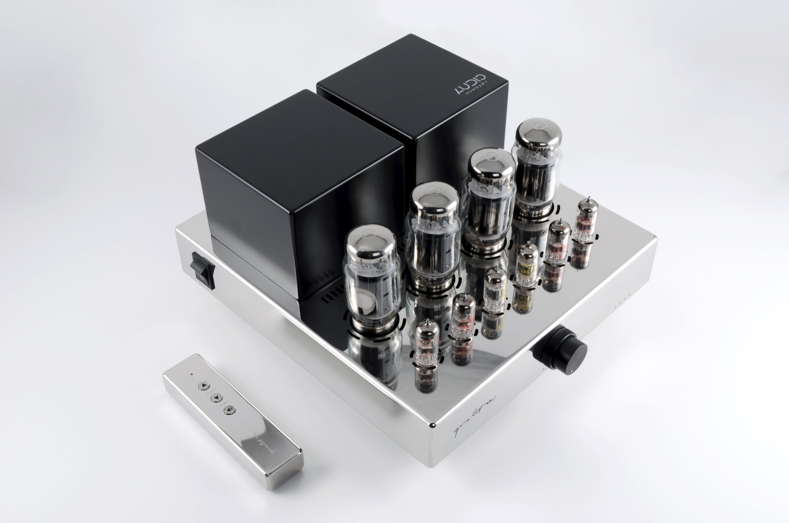 Audio Hungary - QUALITON A50i Integrated Amplifier – Eligo Audio Culture