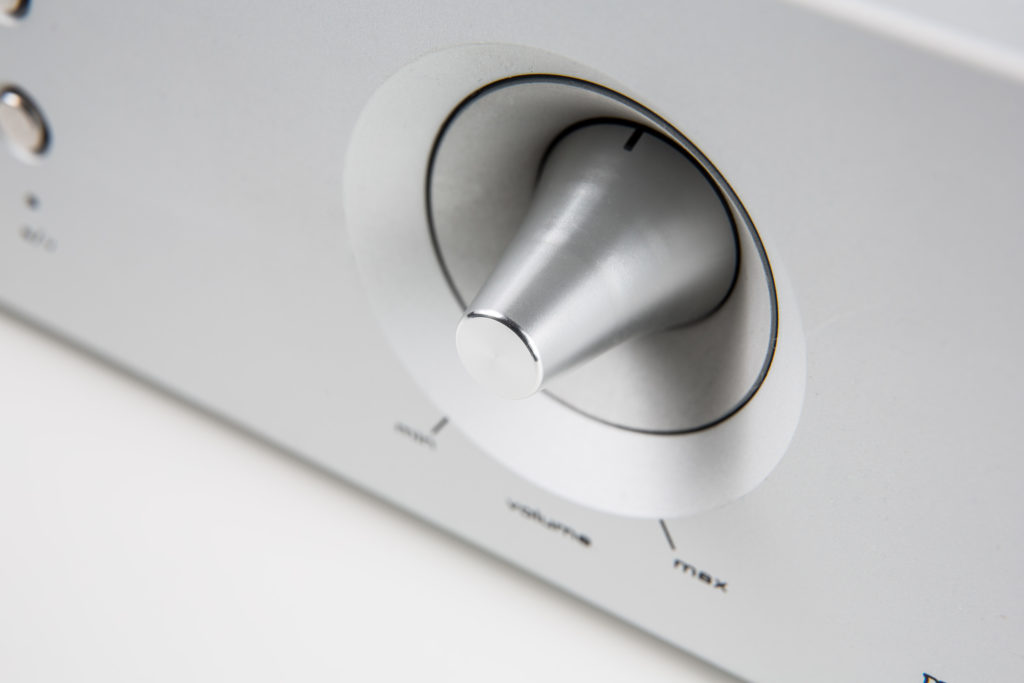 Monrio - MC 207 MKII Integrated Amplifier