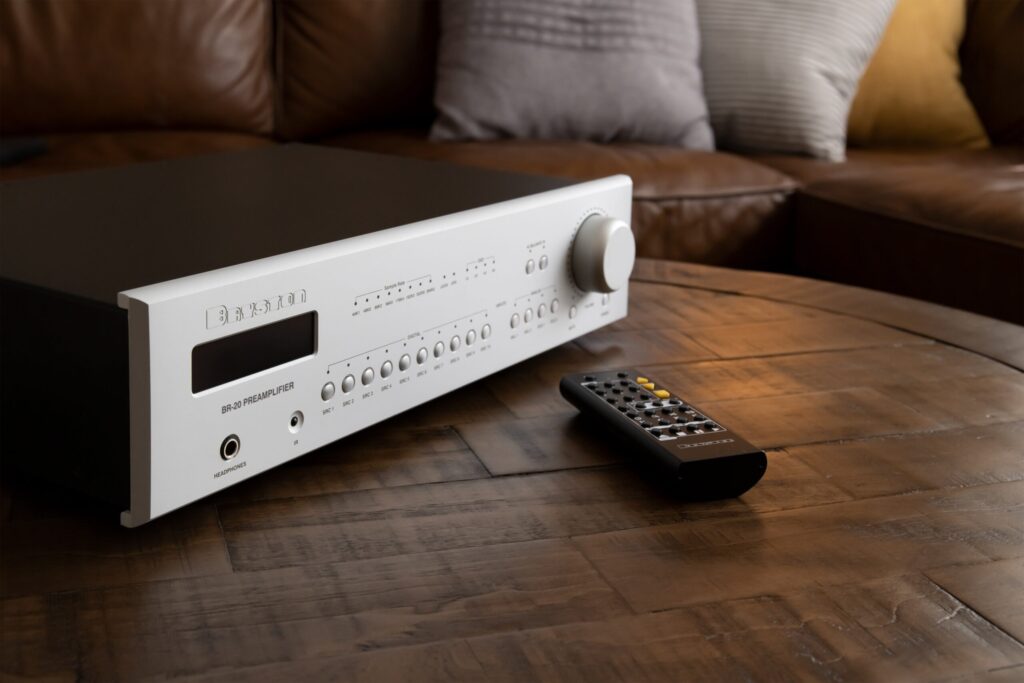 Bryston - BR-20 Preamplifier Bryston - BR-20 Preamplifier